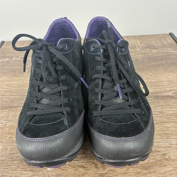 Dansko Paisley Women’s Waterproof Walking Shoes in Black Suede Size 40 - Picture 3 of 8